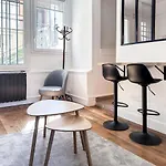 Charming Montmartre Maisonette