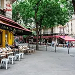 Charming Montmartre Maisonette